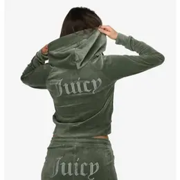 Juicy Couture: Осенняя толстовка 