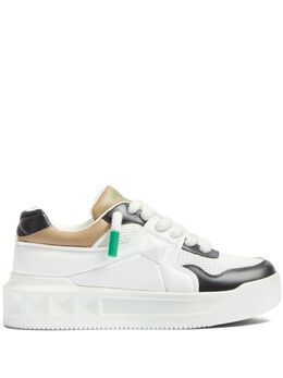 Valentino Garavani: Белые кроссовки 