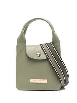 Longchamp: Зелёная сумка-шоппер  Le Pliage