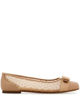 Ferragamo: Бежевые балетки  Varina
