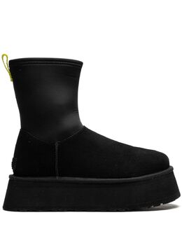 UGG: Чёрные ботинки 