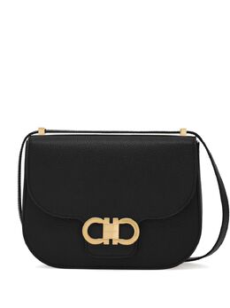 Ferragamo: Чёрная сумка  Double Gancini