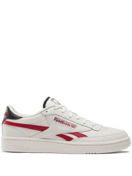 Reebok: Белые кроссовки  Club C Revenge