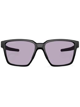 Oakley: Очки 