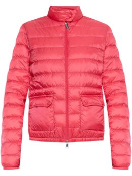 Moncler: Красная куртка 