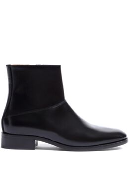 Valentino Garavani: Чёрные ботинки 