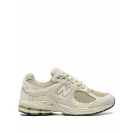 New Balance: Светлые кроссовки  2002R