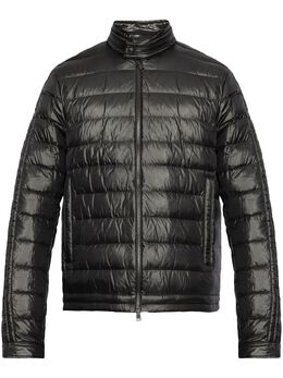 Moncler: Чёрная куртка 