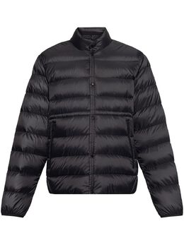 Moncler: Чёрная куртка 