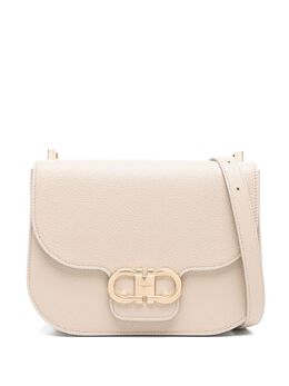 Ferragamo: Светлая сумка через плечо  Double Gancini