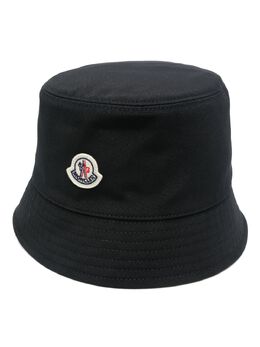 Moncler: Панама 