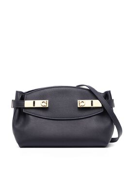 Ferragamo: Тёмная сумка 