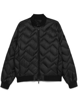 Moncler: Чёрная куртка 