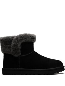 UGG: Чёрные ботинки 