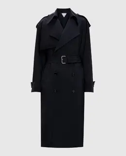 Bottega Veneta: Сині плащі 