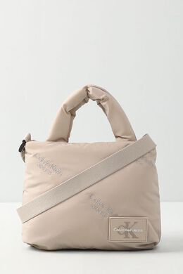 Calvin Klein: Бежевая сумка 