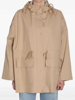 Moncler: Бежевый пуховик 
