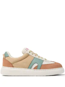 Camper: Бежевые кроссовки  Runner K21