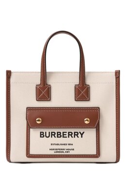 Burberry: Сумка  Freya с принтом