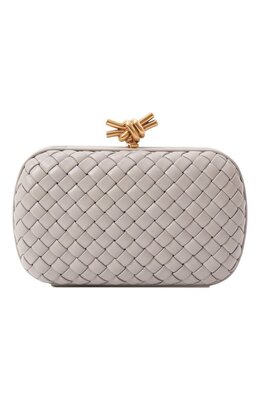 Bottega Veneta: Серый клатч 