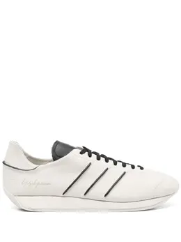 Y-3: Светлые кроссовки 