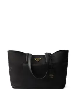 Prada: Чёрная сумка-шоппер 