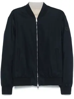Moncler: Голубая куртка 