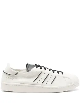 Y-3: Светлые кроссовки 