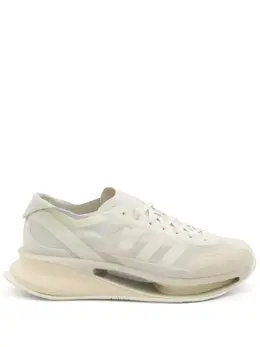 adidas: Белые кроссовки 