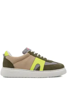 Camper: Бежевые кроссовки  Runner K21