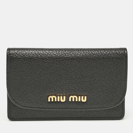Miu Miu: Обложка 
