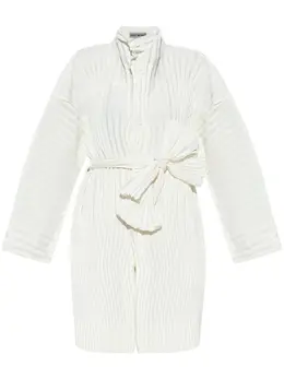 Issey Miyake: Белое пальто 