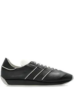 Y-3: Чёрные кроссовки 