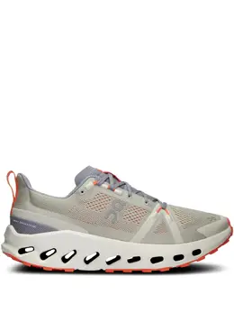On Running: Светлые кроссовки 