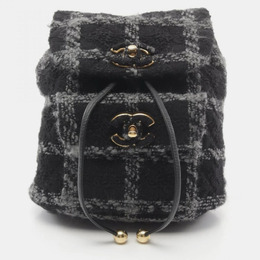 Chanel: Чёрный рюкзак 