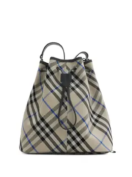 Burberry: Светлая сумка 