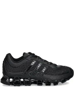adidas: Чёрные кроссовки 