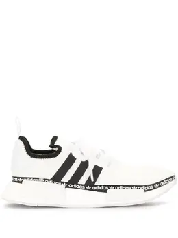 adidas: Белые кроссовки  NMD_R1
