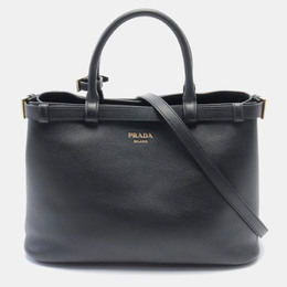 Prada: Чёрная сумка-шоппер 