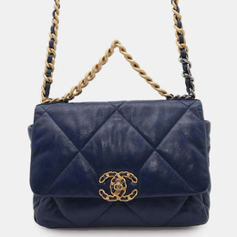 Chanel: Голубая сумка 