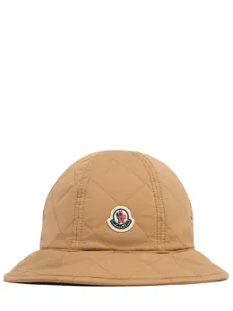 MONCLER: Панама 