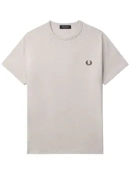 Fred Perry: Светлая футболка 