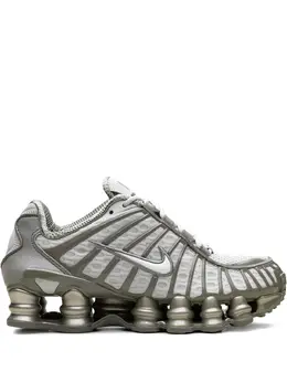 Nike: Серебристые кроссовки  Shox TL