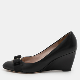 Salvatore Ferragamo: Чёрные туфли  Vara Bow