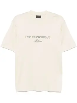Emporio Armani: Светлая футболка 