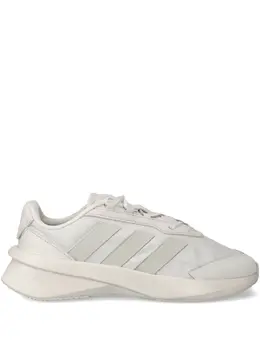 adidas: Кроссовки 