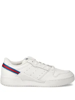 adidas: Белые кроссовки 