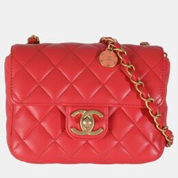 Chanel: Красная сумка 