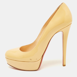 Christian Louboutin: Бежевые туфли 