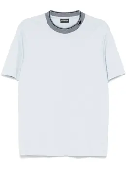 Emporio Armani: Светлая футболка 